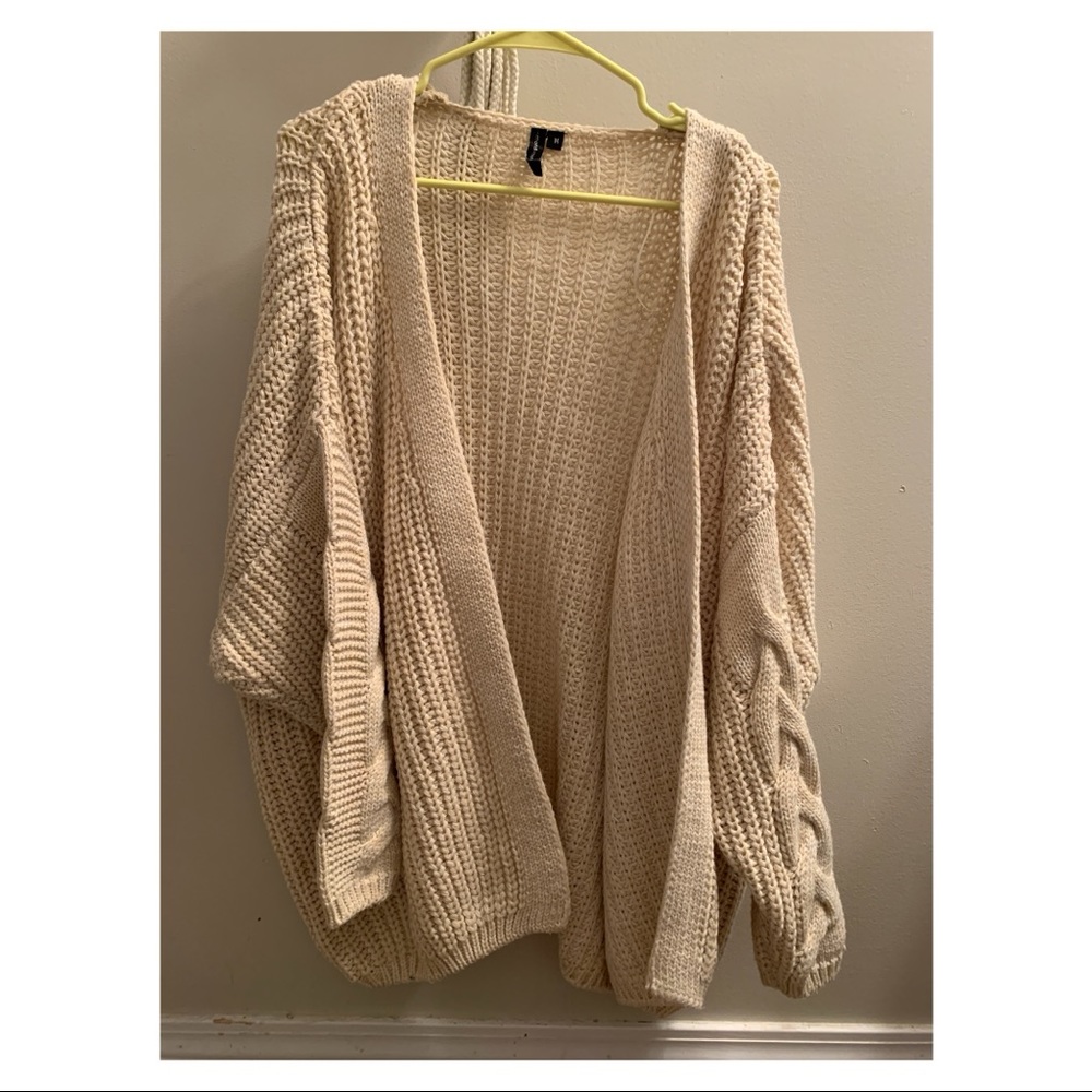Moon and Madison oversized knit chunky sweater